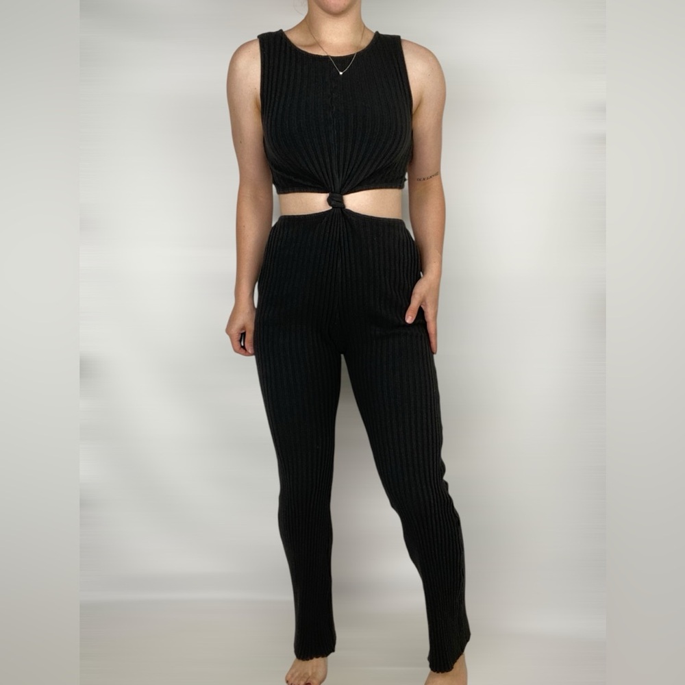 SPIRITUAL GANGSTER Isa Ribbed Jumpsuit in Vintage Black‎ Stretch Slim Straight